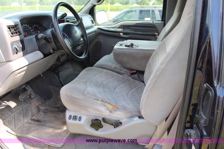 image for item J1190 1999 Ford F250 Super Duty XLT SuperCab pickup truck