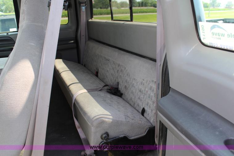 image for item J1190 1999 Ford F250 Super Duty XLT SuperCab pickup truck