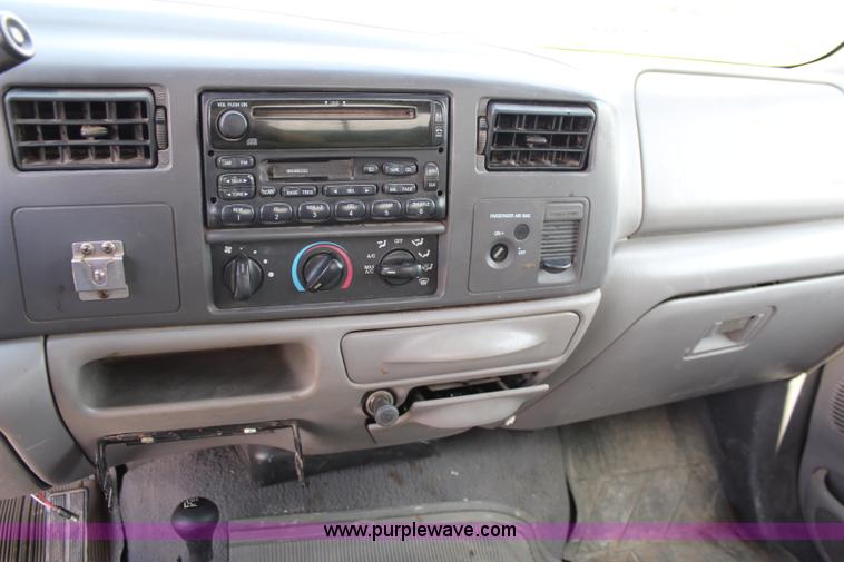 image for item J1190 1999 Ford F250 Super Duty XLT SuperCab pickup truck