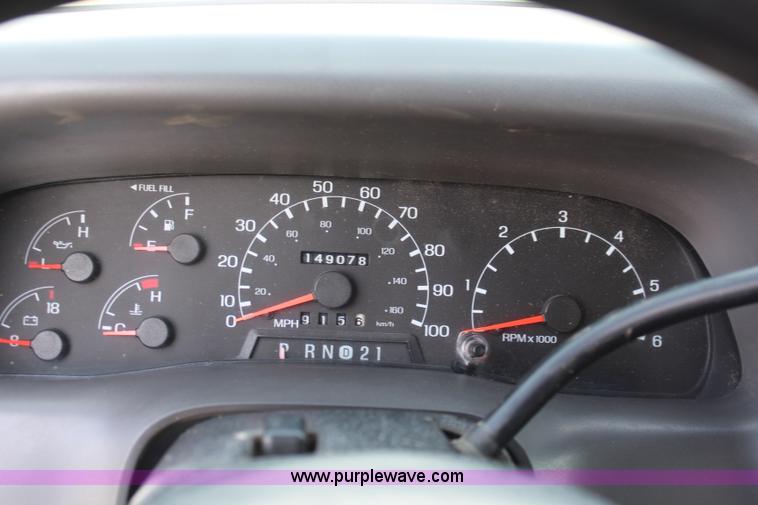 image for item J1190 1999 Ford F250 Super Duty XLT SuperCab pickup truck