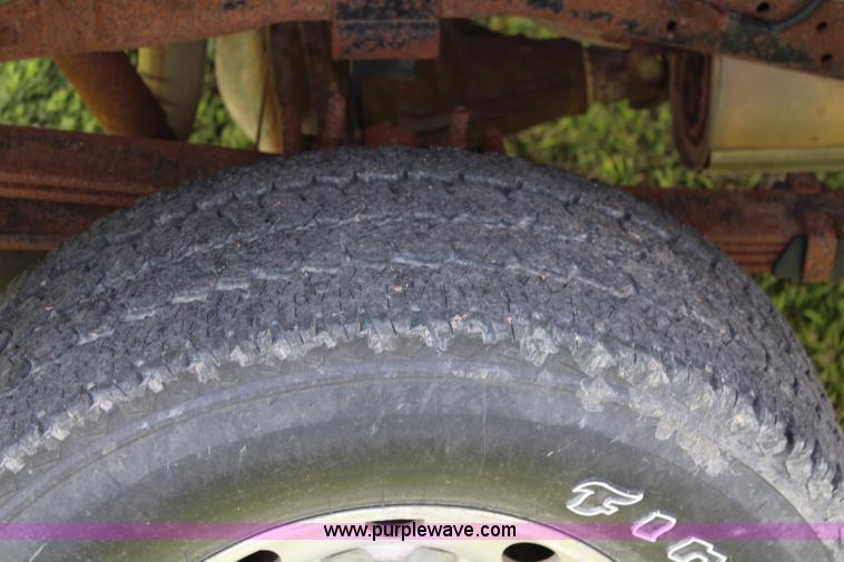 image for item J1190 1999 Ford F250 Super Duty XLT SuperCab pickup truck