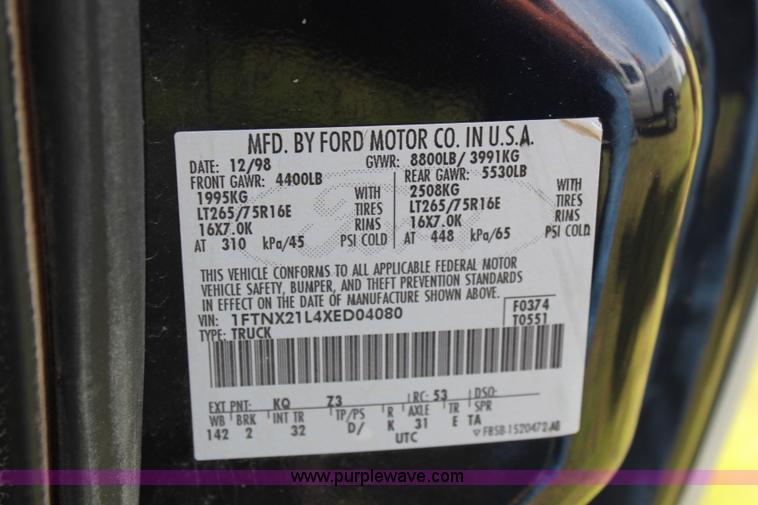 image for item J1190 1999 Ford F250 Super Duty XLT SuperCab pickup truck