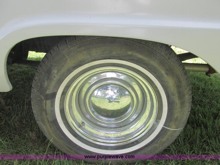 image for item J2480 1966 Ford F100 pickup truck