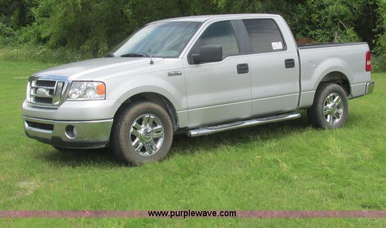 image for item J2495 2007 Ford F150 XLT SuperCrew pickup truck