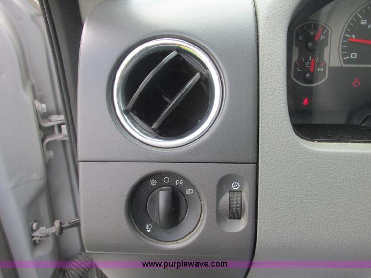 image for item J2495 2007 Ford F150 XLT SuperCrew pickup truck