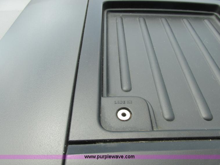 image for item J2495 2007 Ford F150 XLT SuperCrew pickup truck