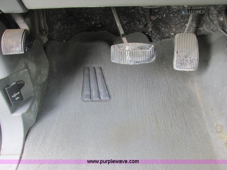 image for item J2495 2007 Ford F150 XLT SuperCrew pickup truck