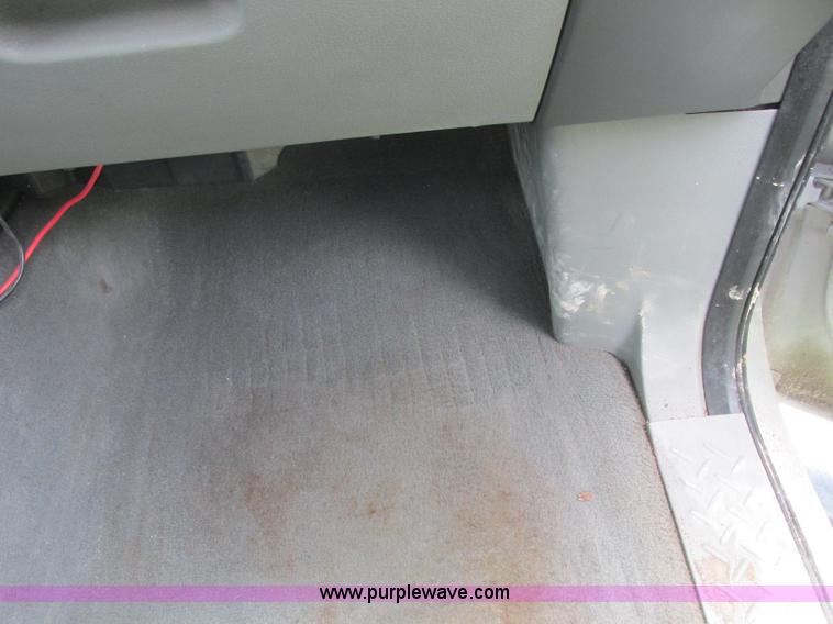 image for item J2495 2007 Ford F150 XLT SuperCrew pickup truck