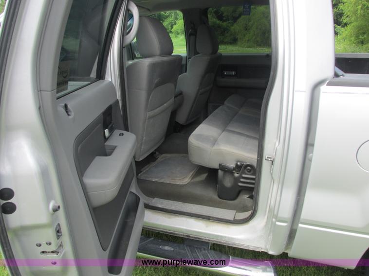 image for item J2495 2007 Ford F150 XLT SuperCrew pickup truck