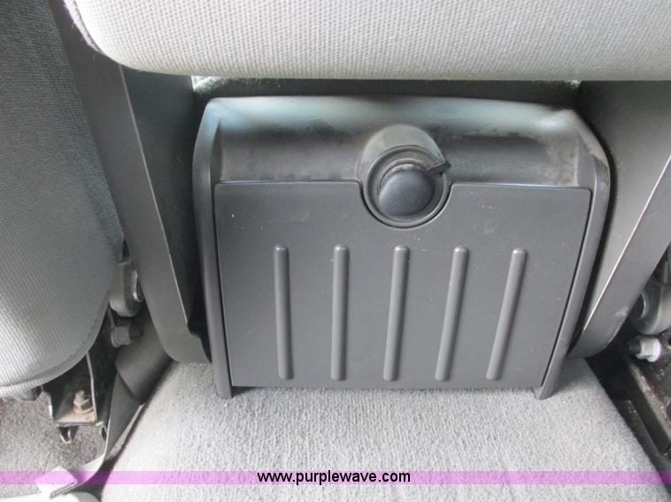 image for item J2495 2007 Ford F150 XLT SuperCrew pickup truck