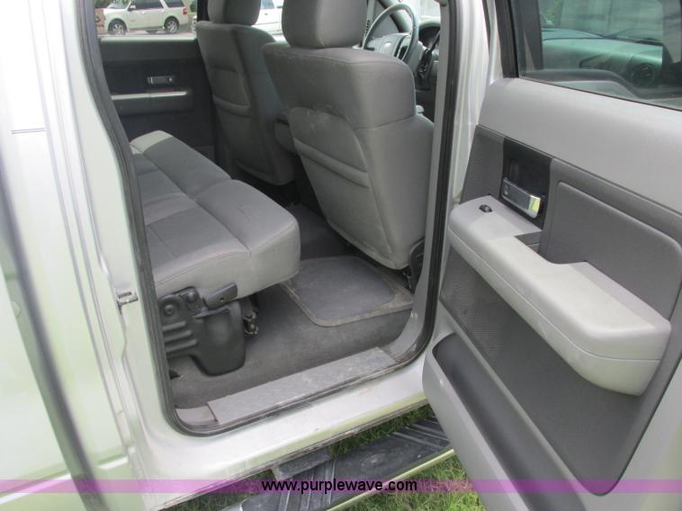 image for item J2495 2007 Ford F150 XLT SuperCrew pickup truck