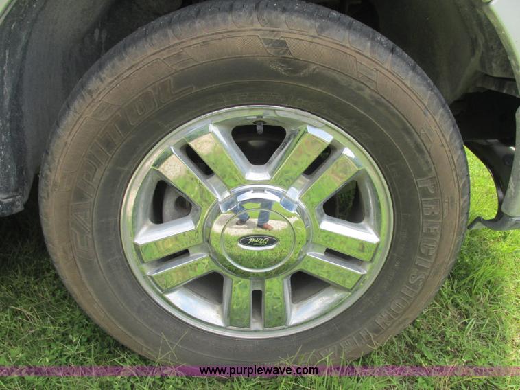 image for item J2495 2007 Ford F150 XLT SuperCrew pickup truck