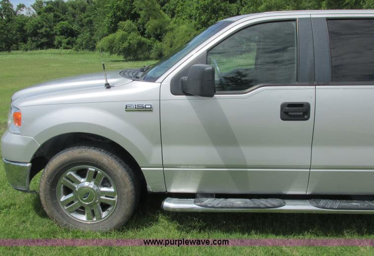 image for item J2495 2007 Ford F150 XLT SuperCrew pickup truck