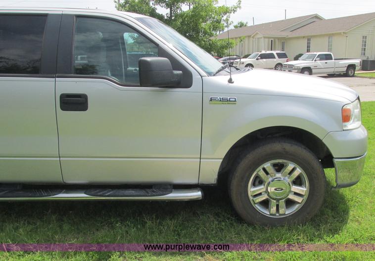 image for item J2495 2007 Ford F150 XLT SuperCrew pickup truck