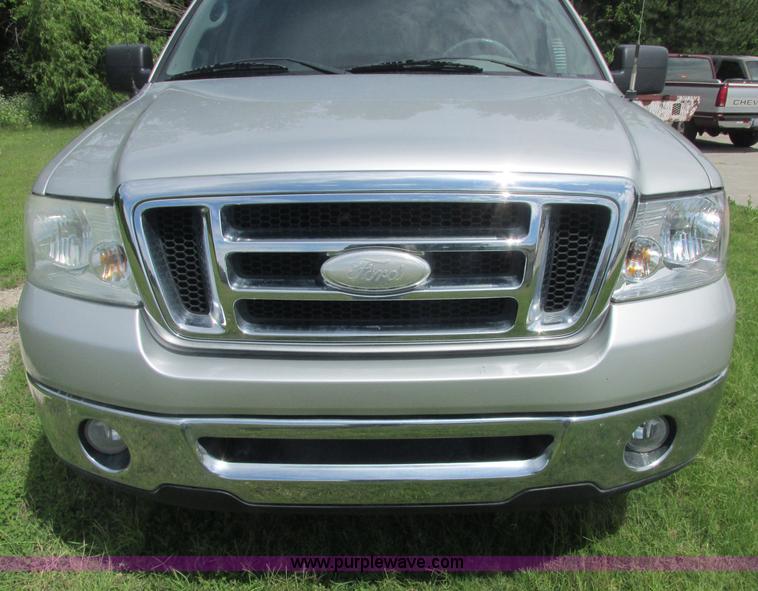 image for item J2495 2007 Ford F150 XLT SuperCrew pickup truck