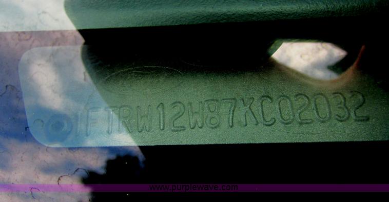 image for item J2495 2007 Ford F150 XLT SuperCrew pickup truck