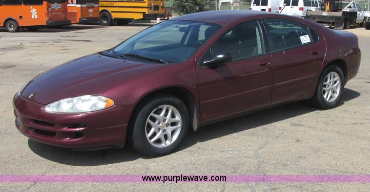 image for item J2498 2002 Dodge Intrepid SE