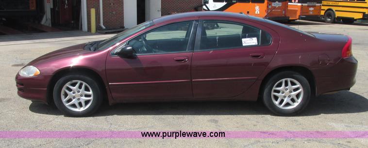 image for item J2498 2002 Dodge Intrepid SE
