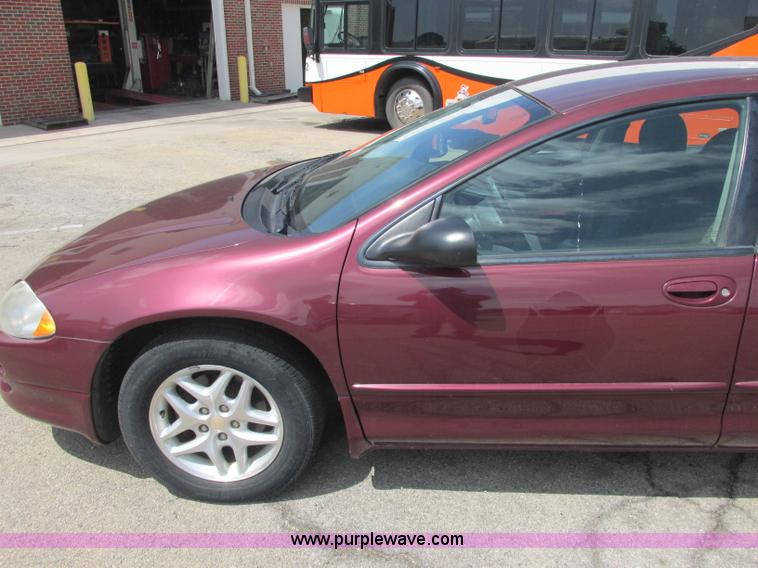image for item J2498 2002 Dodge Intrepid SE