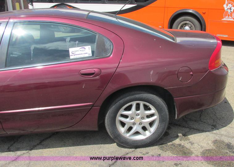 image for item J2498 2002 Dodge Intrepid SE