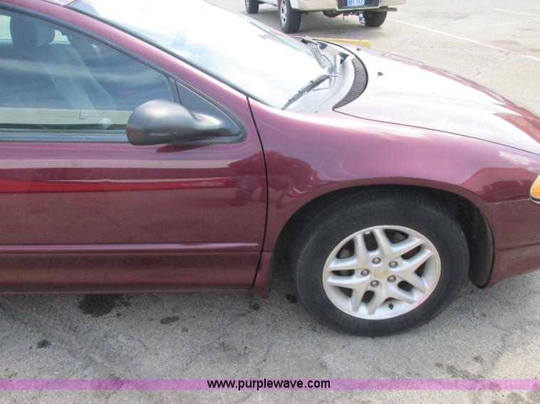 image for item J2498 2002 Dodge Intrepid SE
