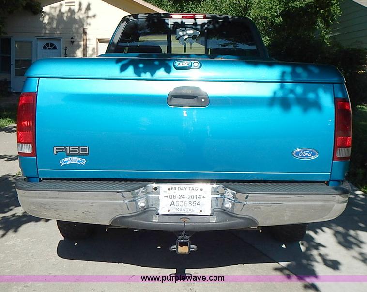 image for item J3169 1997 Ford F150 XLT SuperCab pickup truck