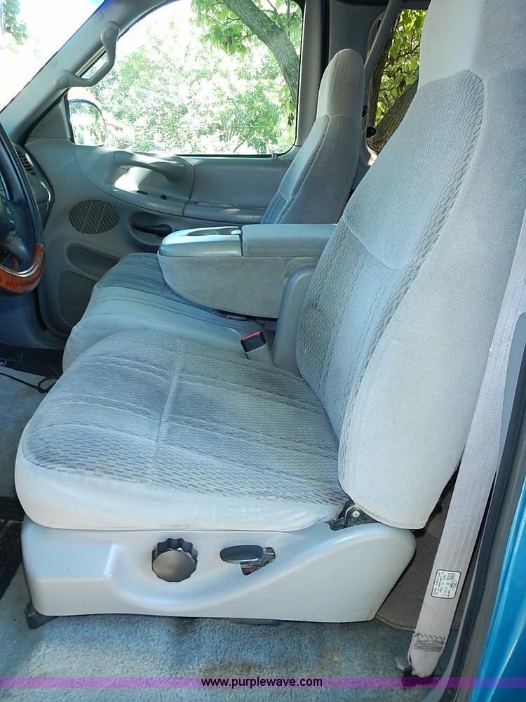 image for item J3169 1997 Ford F150 XLT SuperCab pickup truck