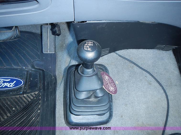 image for item J3169 1997 Ford F150 XLT SuperCab pickup truck