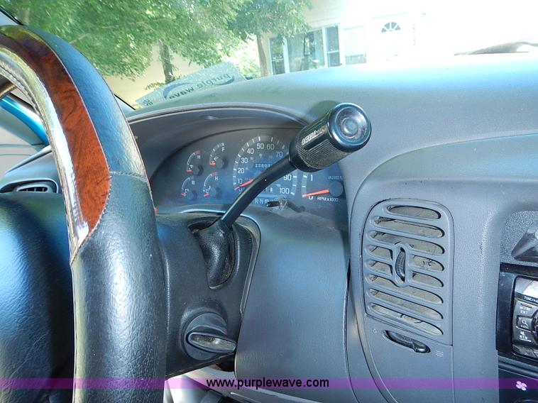 image for item J3169 1997 Ford F150 XLT SuperCab pickup truck