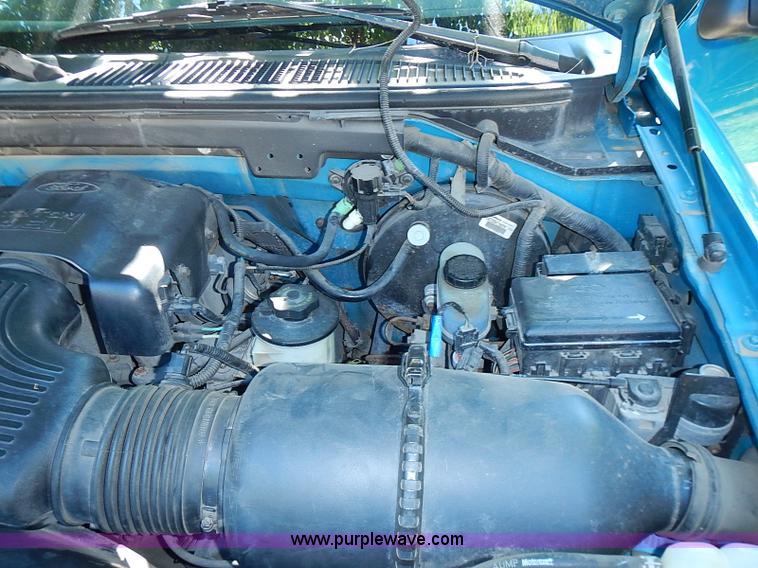 image for item J3169 1997 Ford F150 XLT SuperCab pickup truck