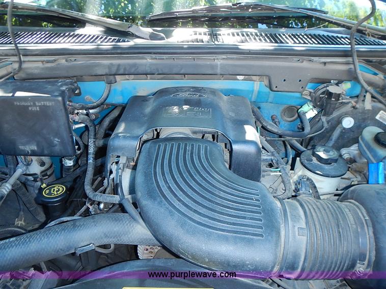 image for item J3169 1997 Ford F150 XLT SuperCab pickup truck