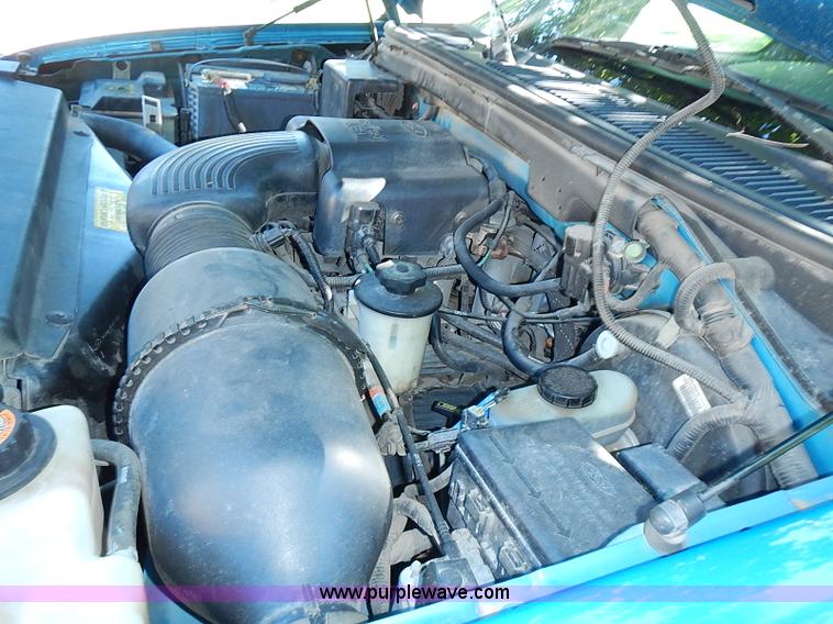 image for item J3169 1997 Ford F150 XLT SuperCab pickup truck