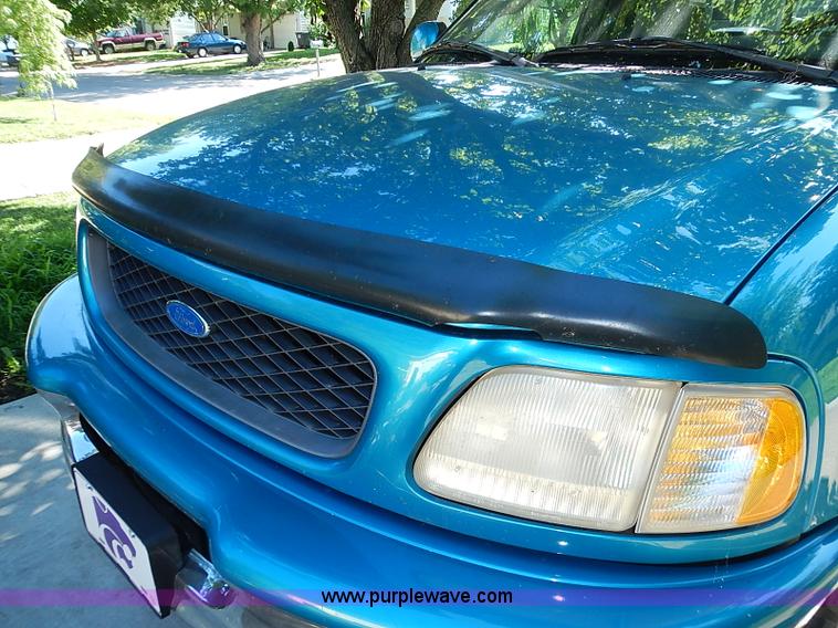 image for item J3169 1997 Ford F150 XLT SuperCab pickup truck