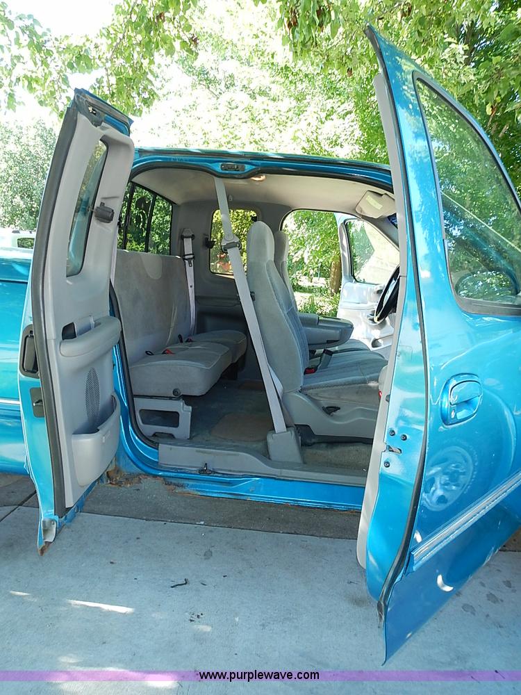 image for item J3169 1997 Ford F150 XLT SuperCab pickup truck