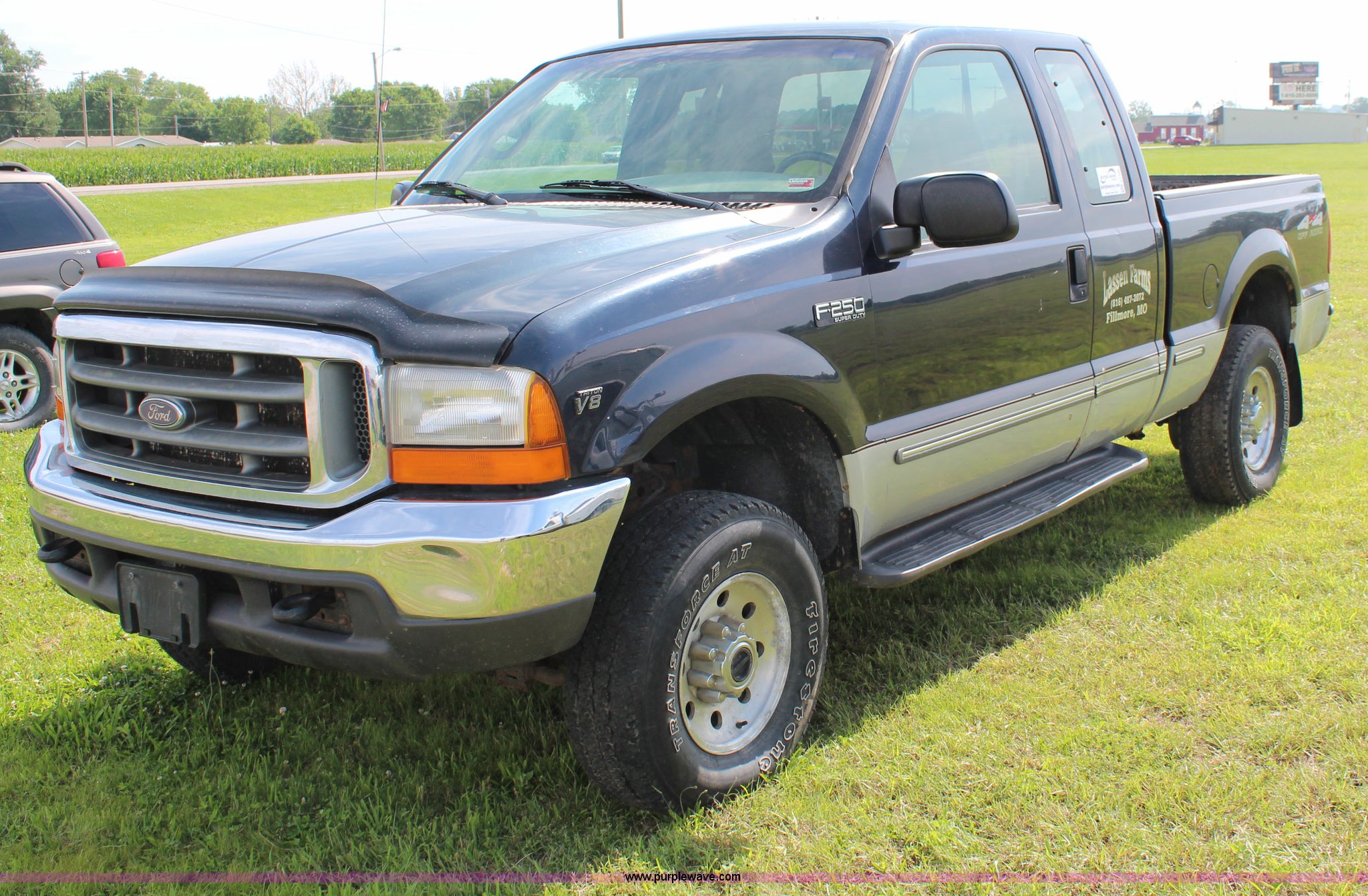 1999 Ford F250 Super Duty XLT SuperCab pickup truck in Elwood, KS