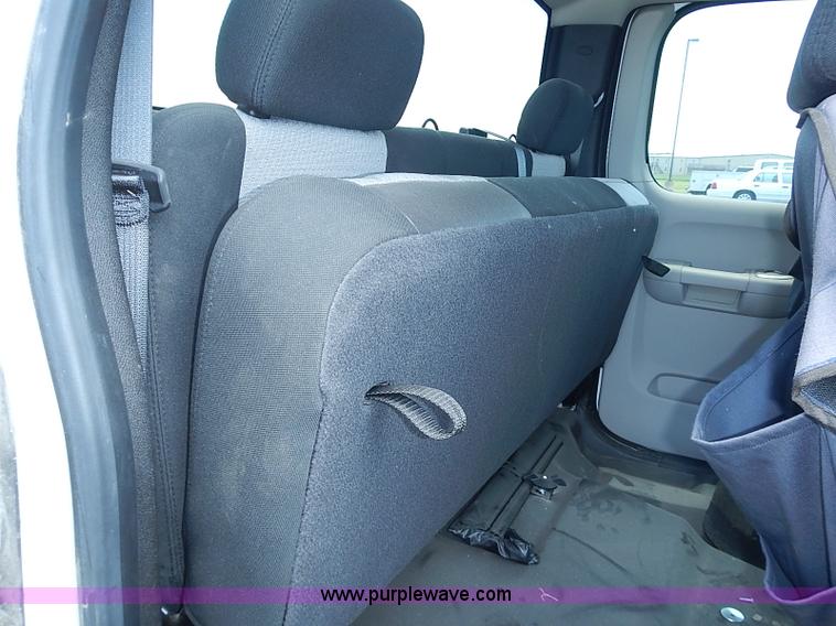 image for item I3571 2009 Chevrolet Silverado 1500 Ext. Cab pickup truck