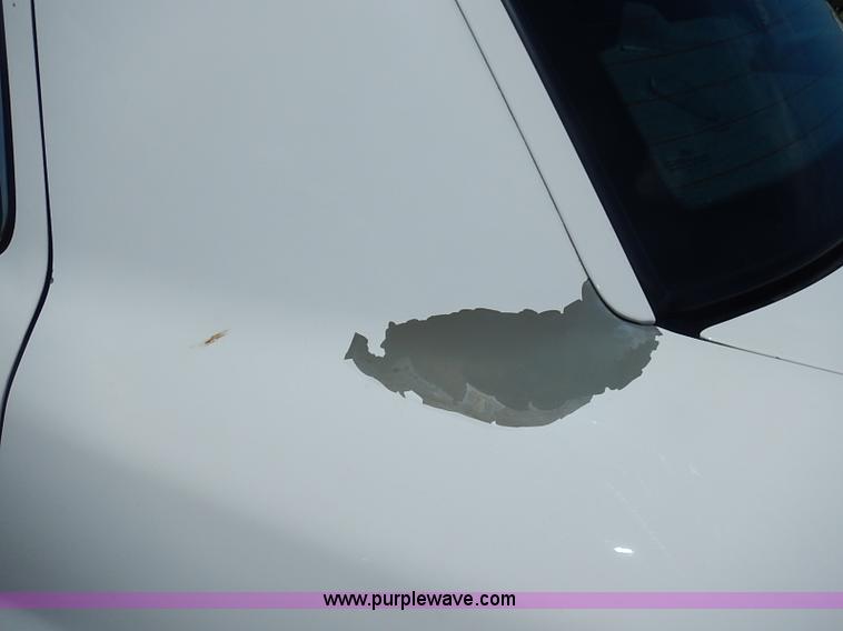 image for item I3572 2004 Ford Crown Victoria Police Interceptor