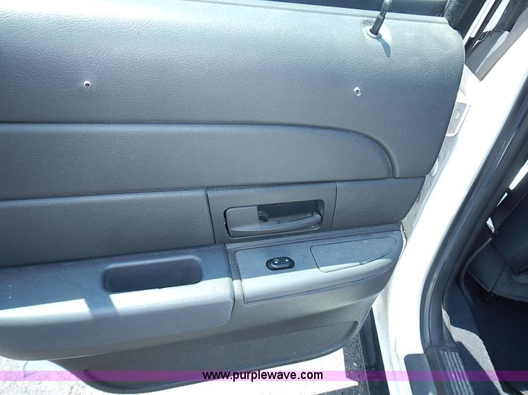 image for item I3573 2003 Ford Crown Victoria Police Interceptor