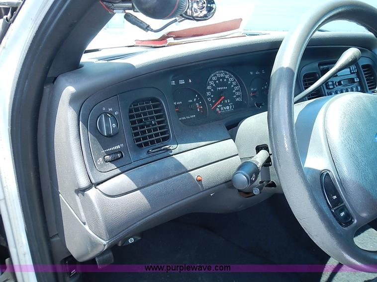 image for item I3573 2003 Ford Crown Victoria Police Interceptor