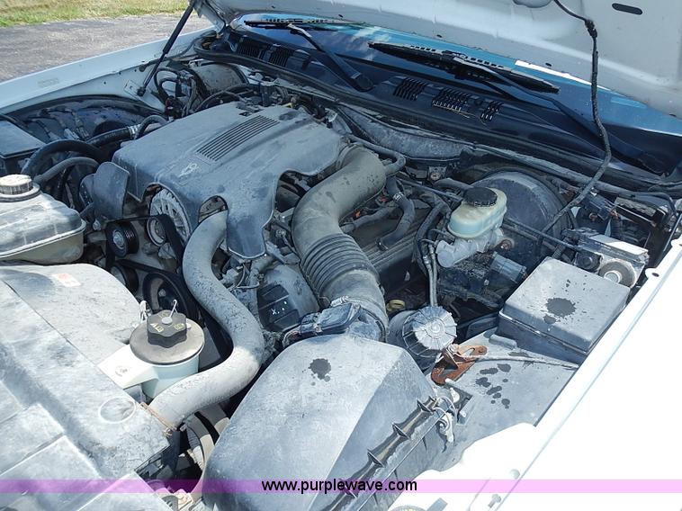 image for item I3573 2003 Ford Crown Victoria Police Interceptor