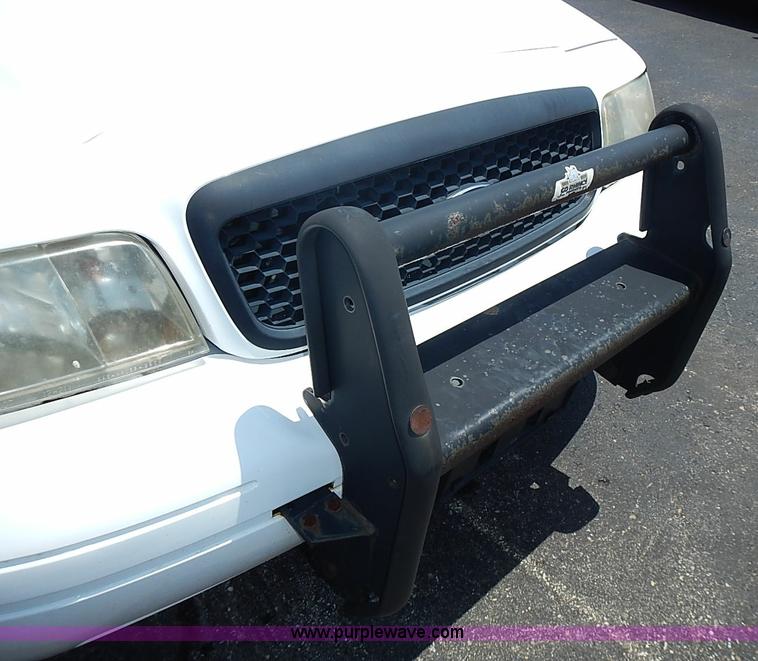 image for item I3573 2003 Ford Crown Victoria Police Interceptor