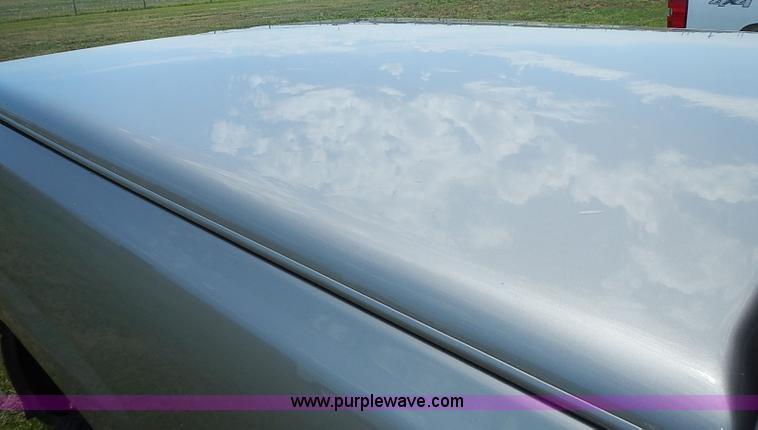 image for item I3574 2003 Chevrolet Silverado 1500 pickup truck