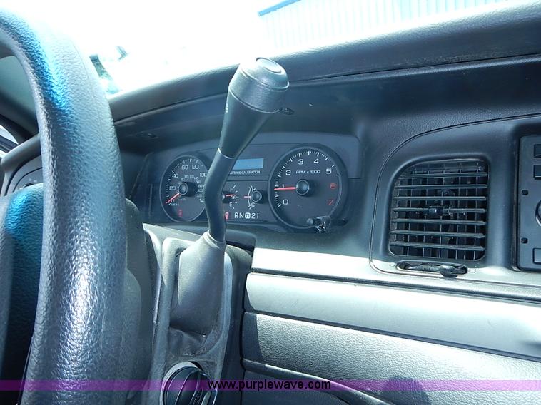 image for item I3575 2010 Ford Crown Victoria Police Interceptor