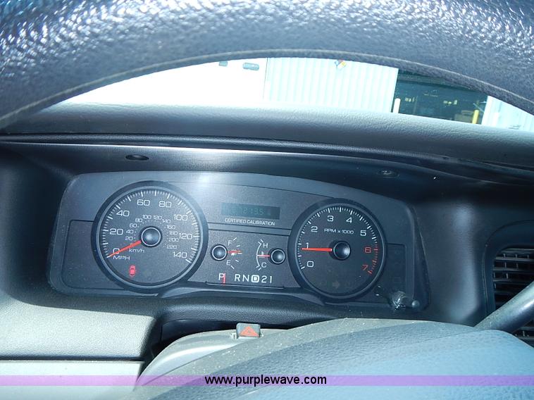 image for item I3575 2010 Ford Crown Victoria Police Interceptor
