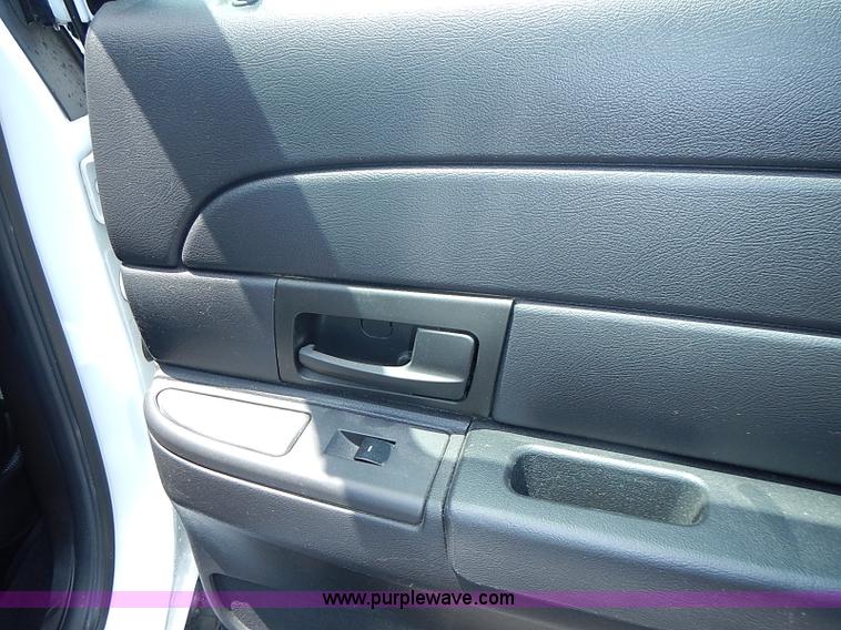 image for item I3575 2010 Ford Crown Victoria Police Interceptor