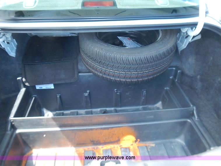 image for item I3575 2010 Ford Crown Victoria Police Interceptor