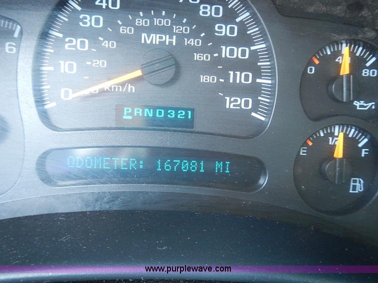 image for item I3576 2004 Chevrolet Silverado 1500 Ext. Cab pickup truck