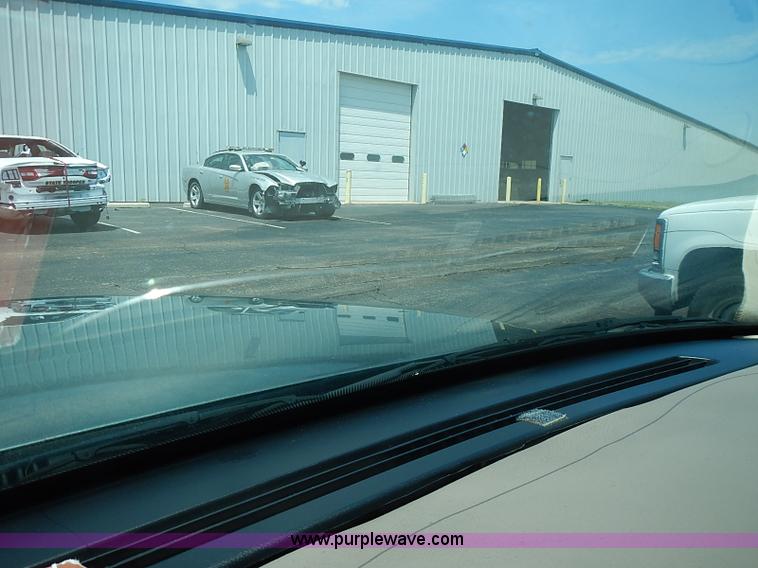 image for item J3180 2005 Ford Crown Victoria Police Interceptor