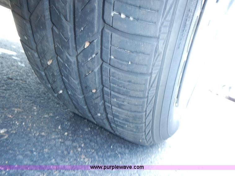 image for item J3180 2005 Ford Crown Victoria Police Interceptor