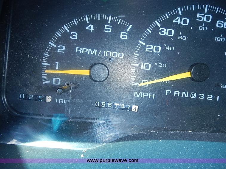 image for item J3181 1998 Chevrolet Cheyenne 1500 Ext. Cab pickup truck